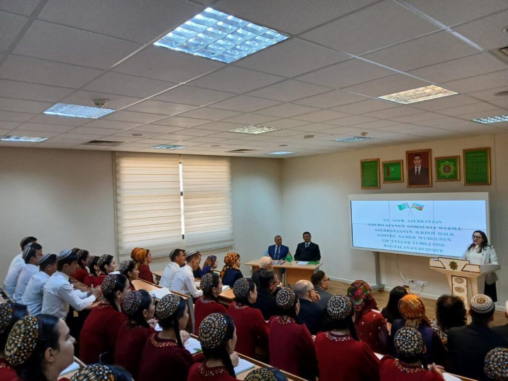 Türkmənistan Dövlət Universitetində tədbir