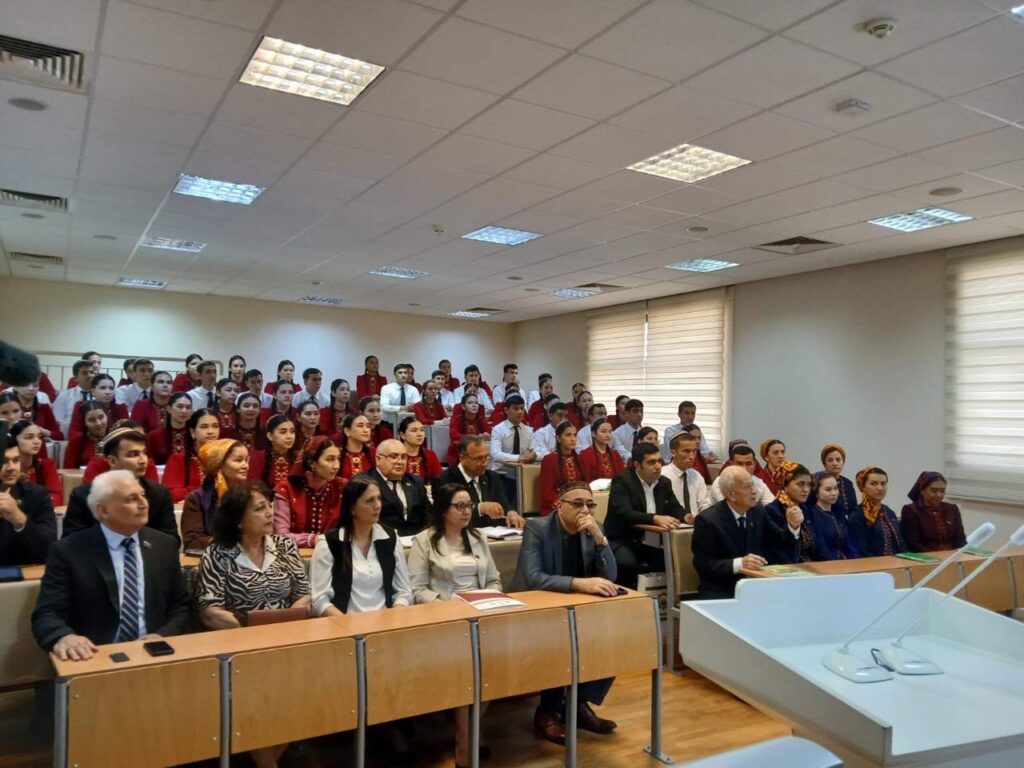 Türkmənistan Dövlət Universitetində tədbir